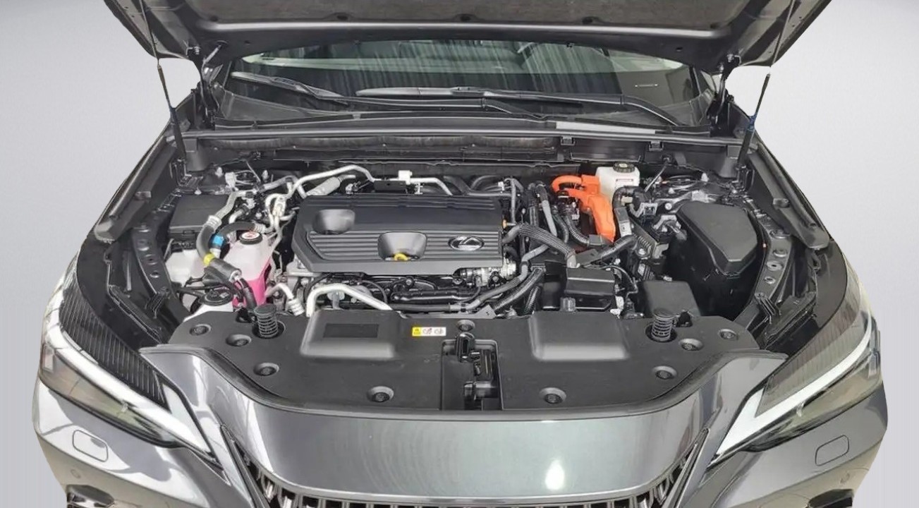 Lexus Seria NX 450h+ - foto 25