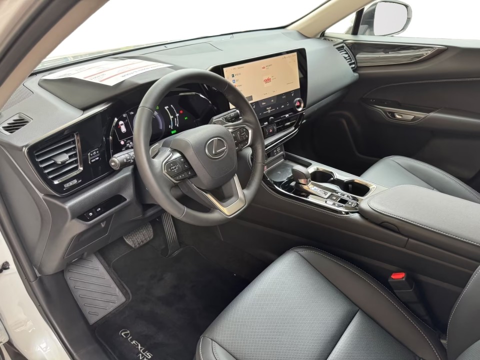 Lexus Seria NX 450h+ AWD Business Line (3)