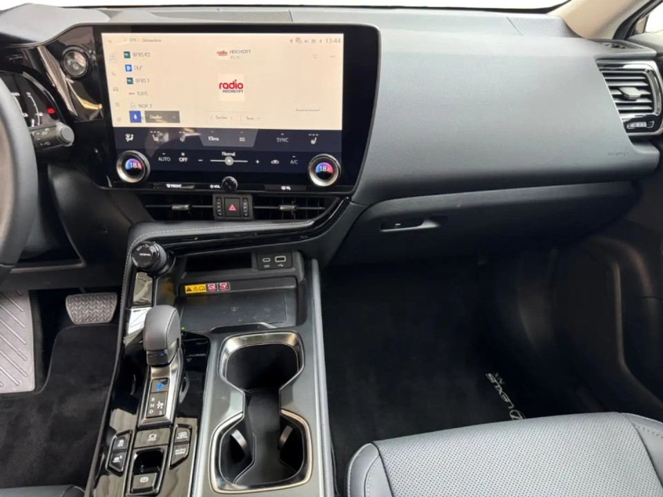 Lexus Seria NX 450h+ Business Line - foto 12