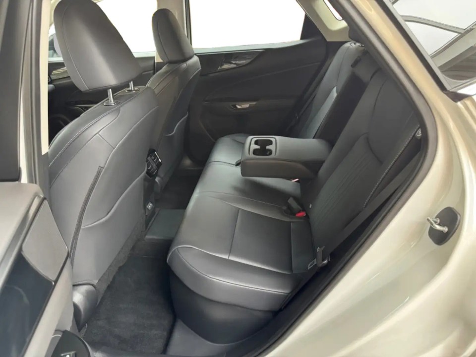 Lexus Seria NX 450h+ Business Line - foto 7