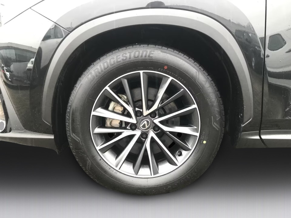 Lexus Seria NX 450h+ AWD Executive Line - foto 25