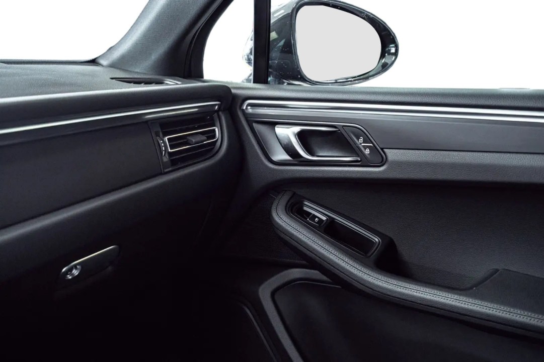Porsche Macan - foto 26