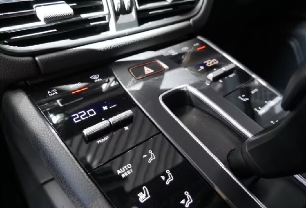 Porsche Macan - foto 18