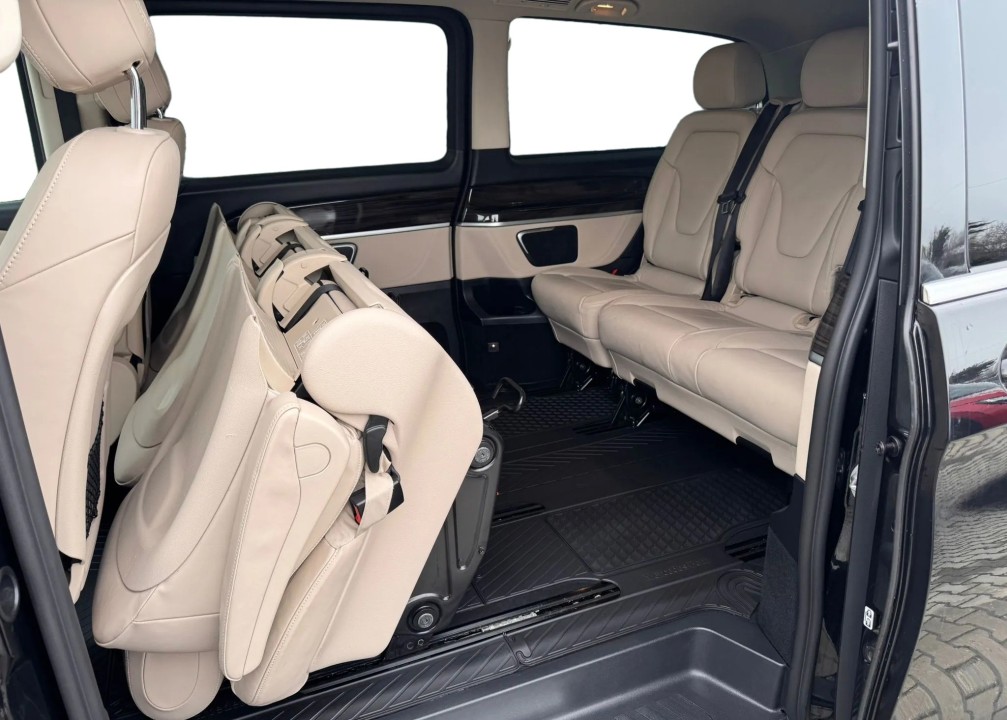Mercedes-Benz V 300d - foto 13