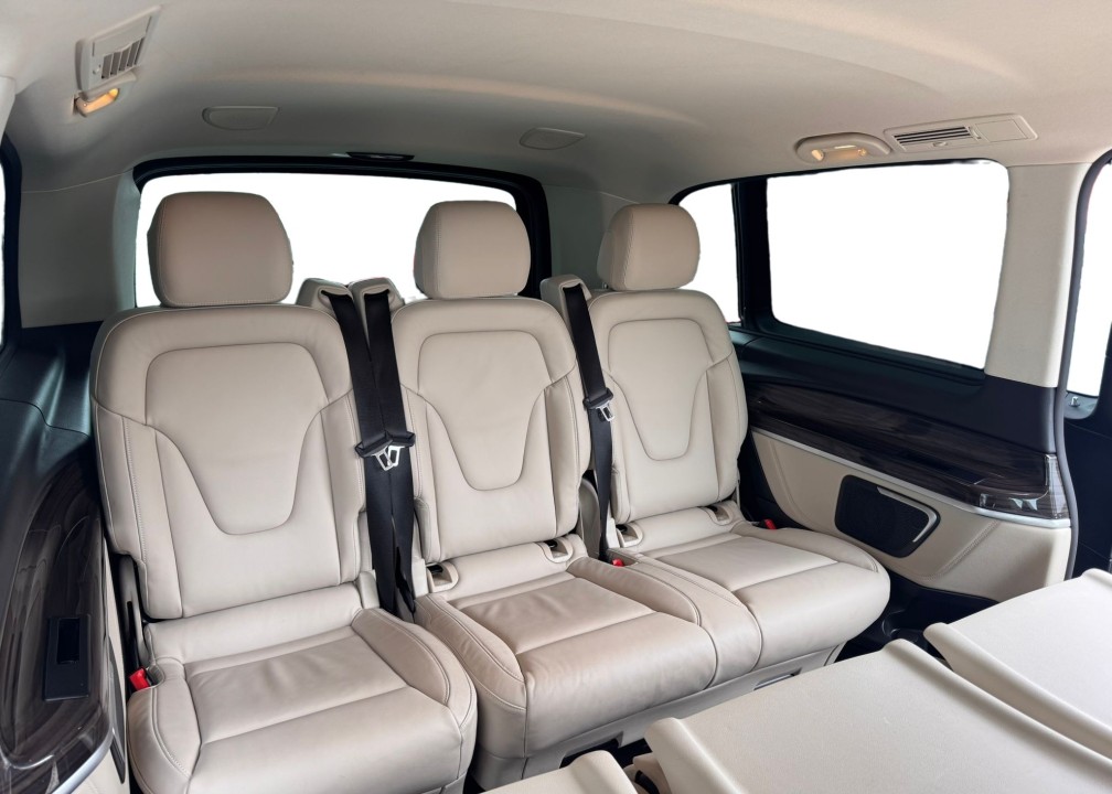 Mercedes-Benz V 300d - foto 14