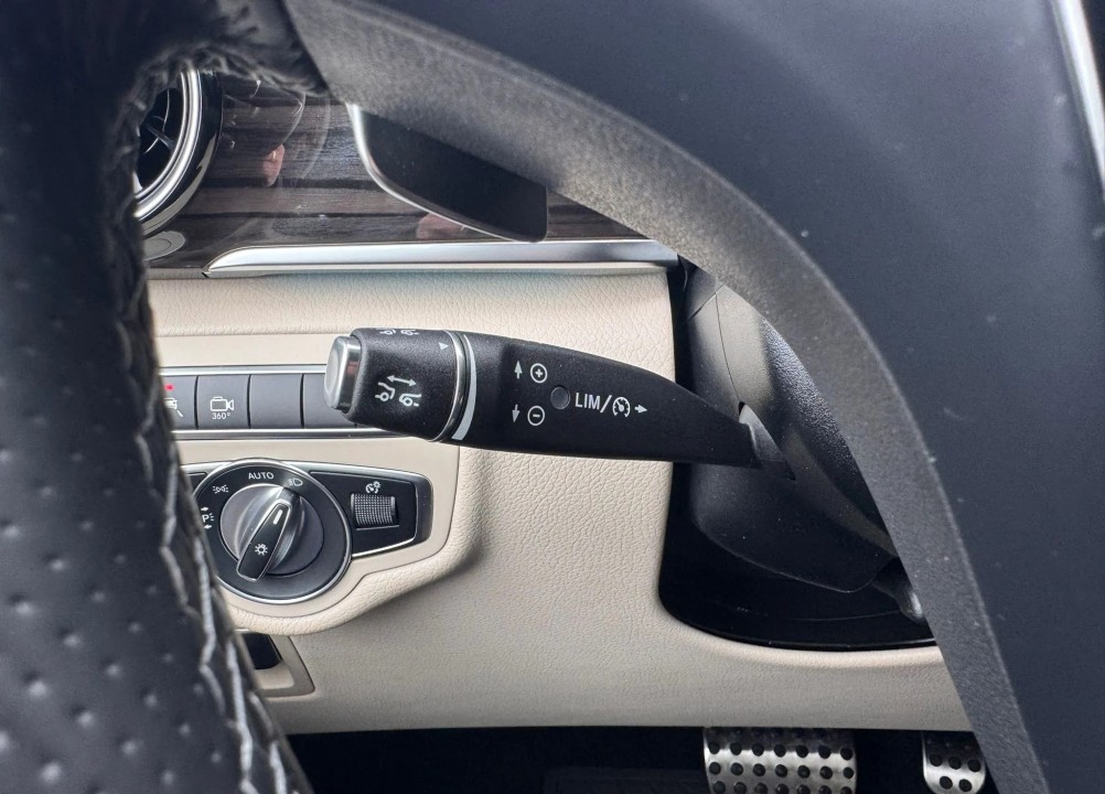 Mercedes-Benz V 300d - foto 20