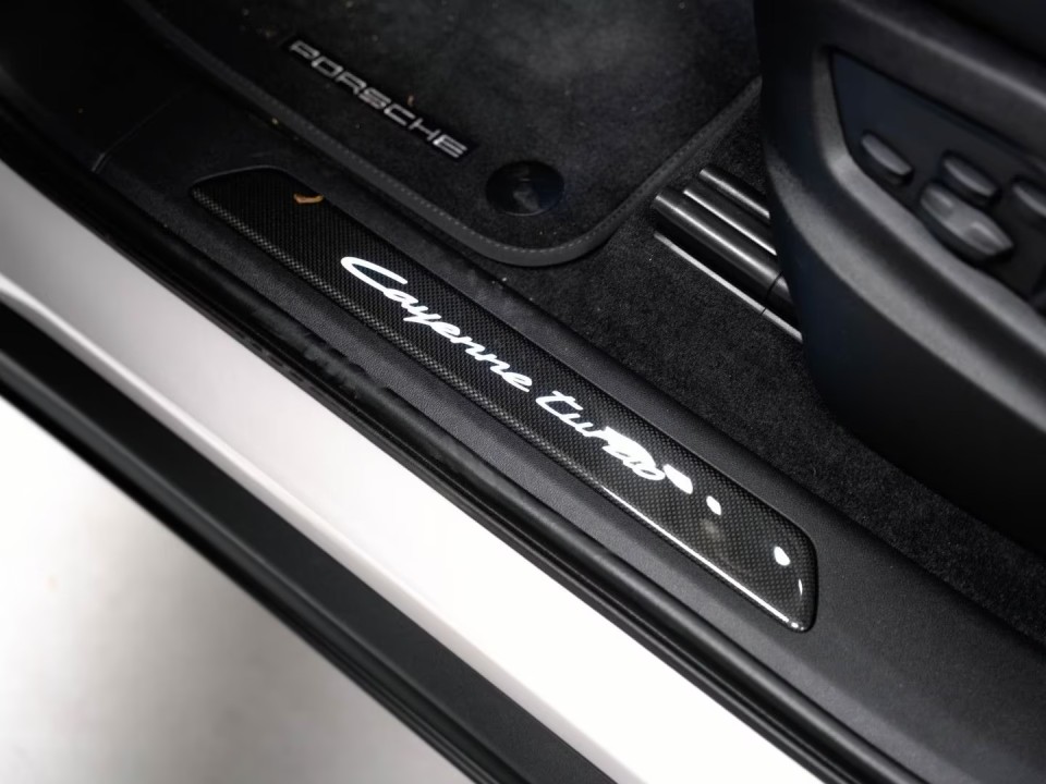 Porsche Cayenne Coupe Turbo E-Hybrid - foto 20