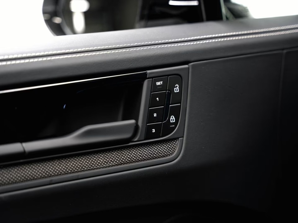 Porsche Cayenne Coupe Turbo E-Hybrid - foto 16