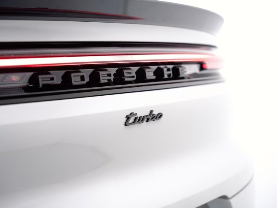 Porsche Cayenne Coupe Turbo E-Hybrid - foto 27