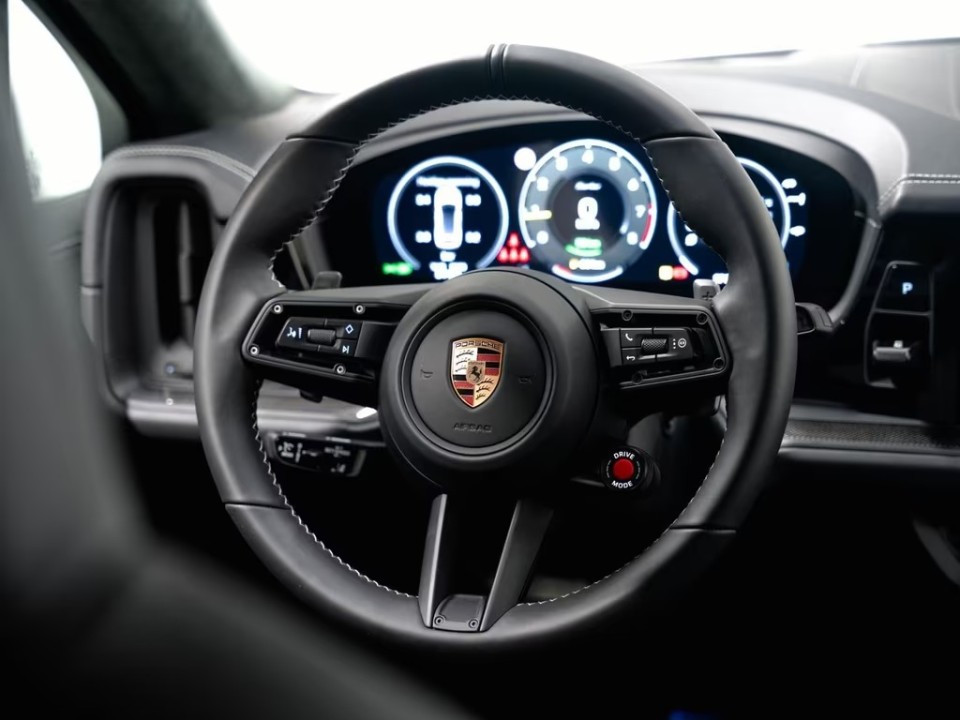Porsche Cayenne Coupe Turbo E-Hybrid (4)