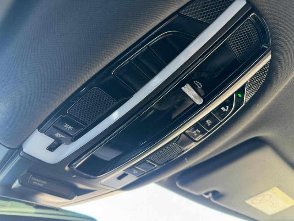 Porsche Cayenne E-Hybrid Tiptronic S Platinum Edition - foto 26