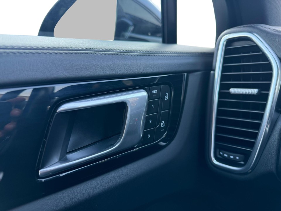 Porsche Cayenne E-Hybrid Tiptronic S Platinum Edition - foto 30