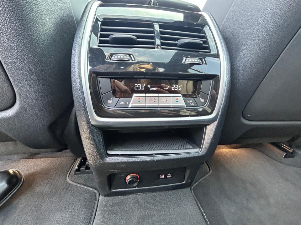 BMW X7 xDrive40d - foto 27