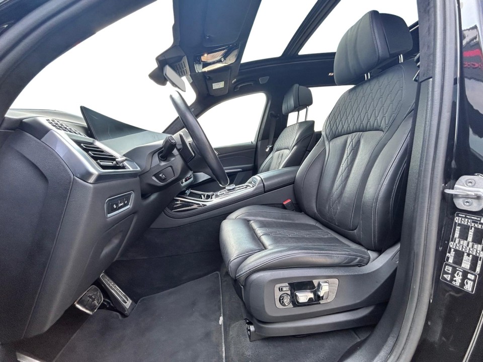 BMW X7 xDrive40d - foto 12