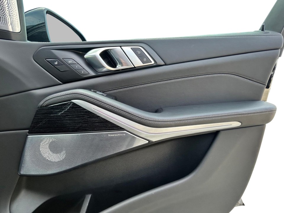BMW X7 xDrive40d - foto 30