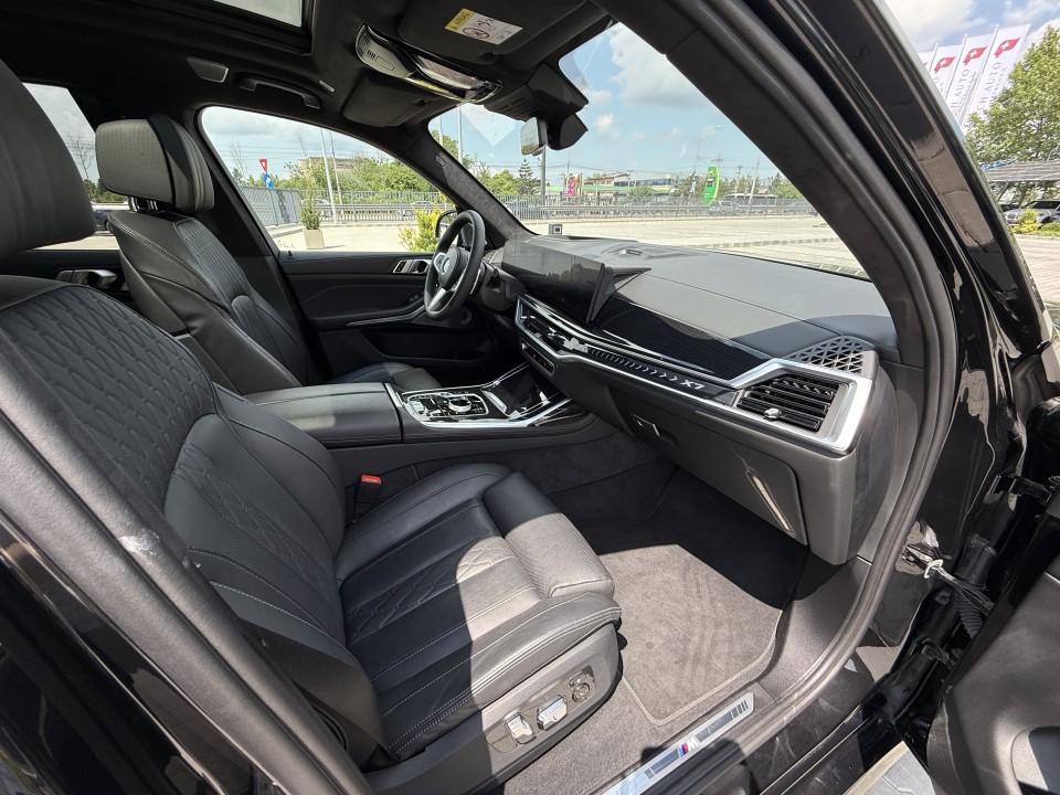 BMW X7 xDrive40d - foto 11