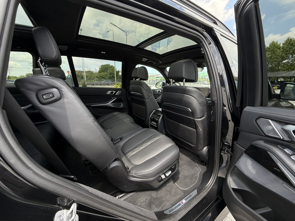 BMW X7 xDrive40d - foto 18