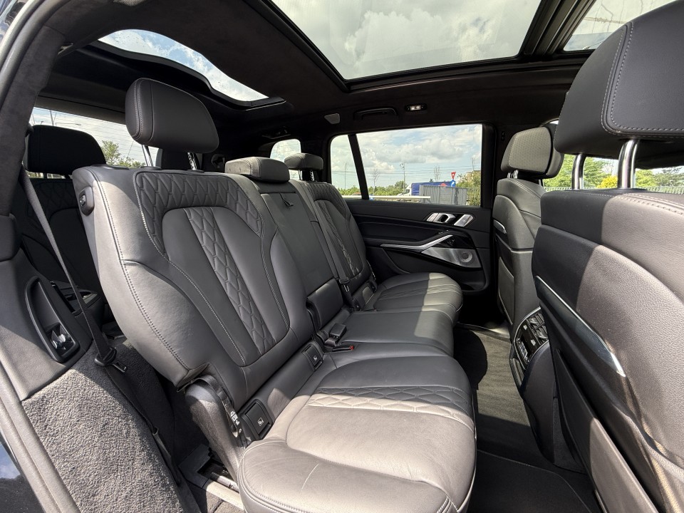 BMW X7 xDrive40d - foto 19