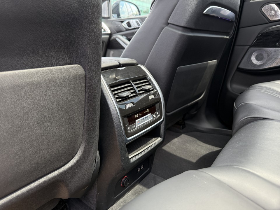 BMW X7 xDrive40d - foto 24