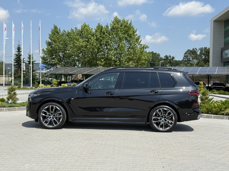 BMW X7 xDrive40d - foto 6