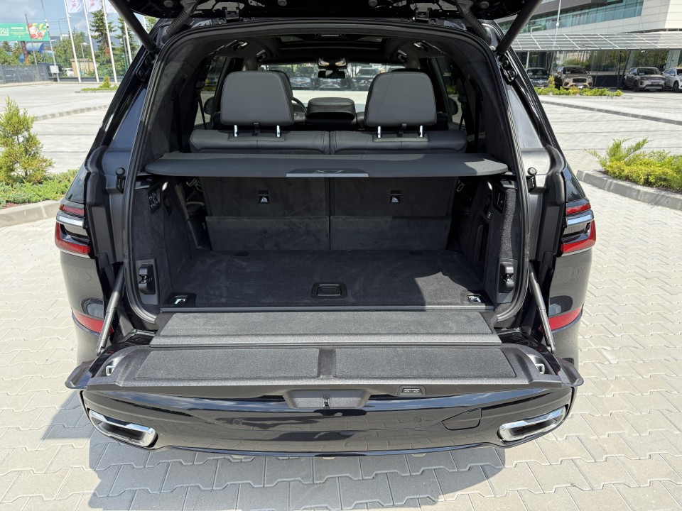 BMW X7 xDrive40d - foto 26