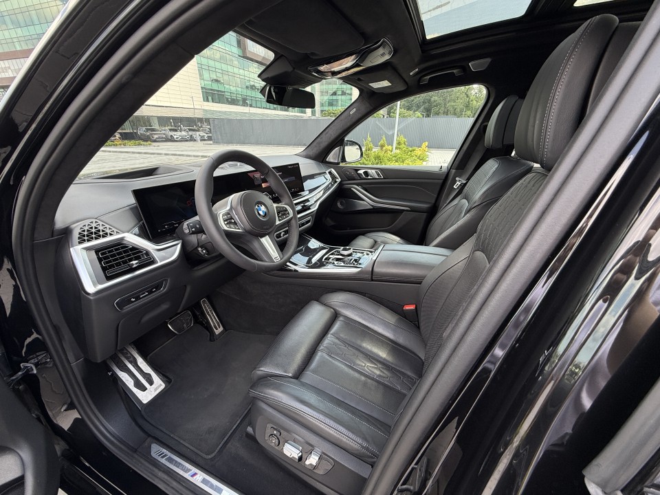 BMW X7 xDrive40d - foto 9