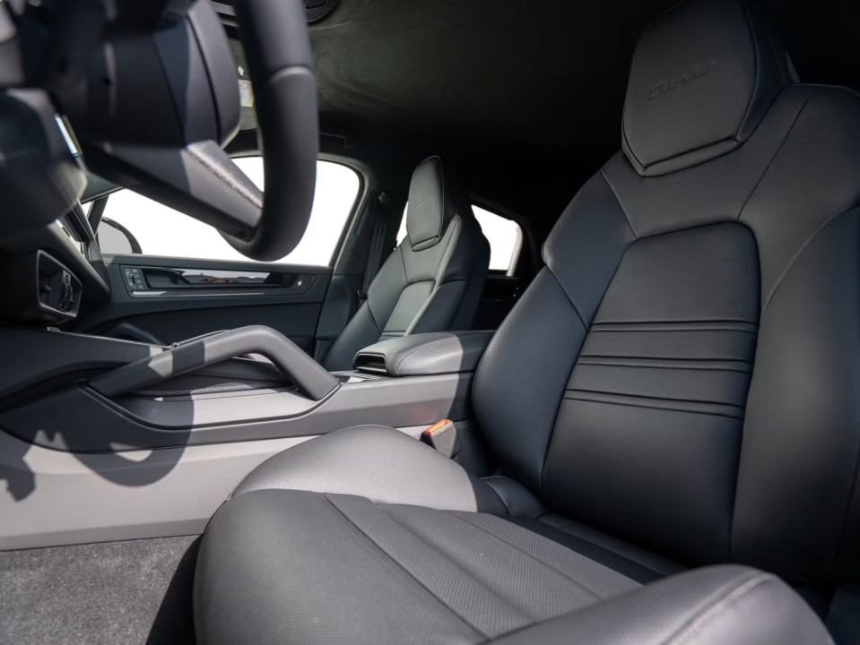Porsche Cayenne Coupe Turbo E-Hybrid - foto 13