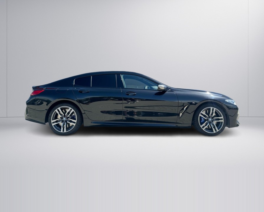 BMW M8 (2)