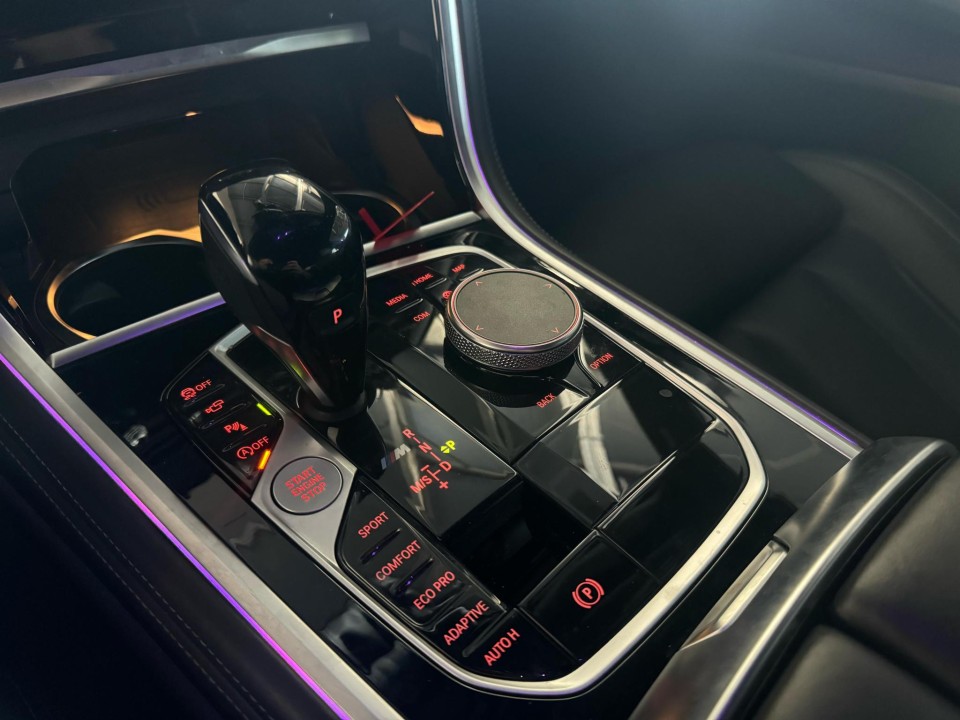 BMW M8 - foto 17