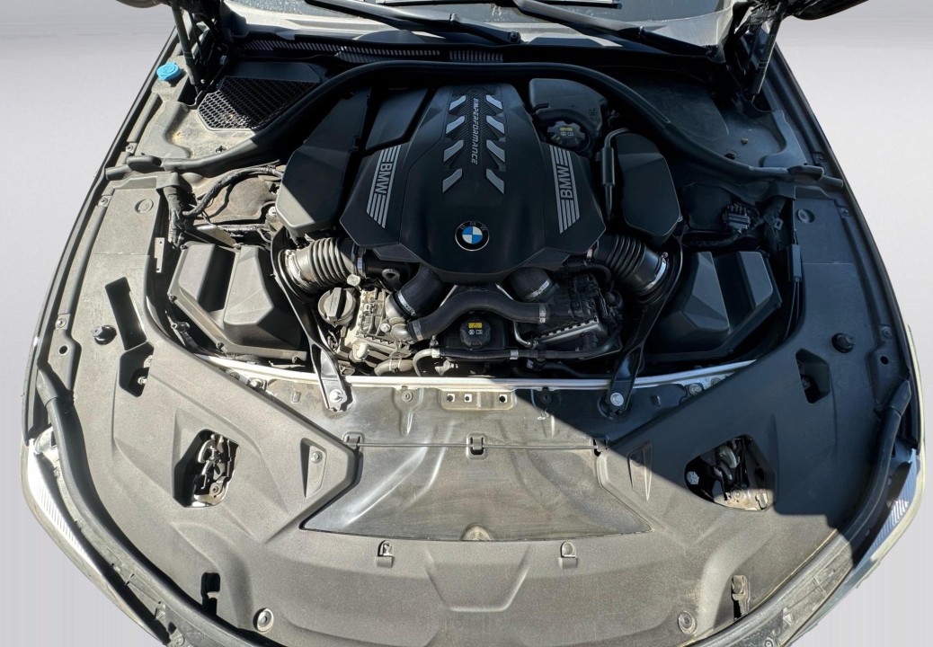 BMW M8 - foto 30