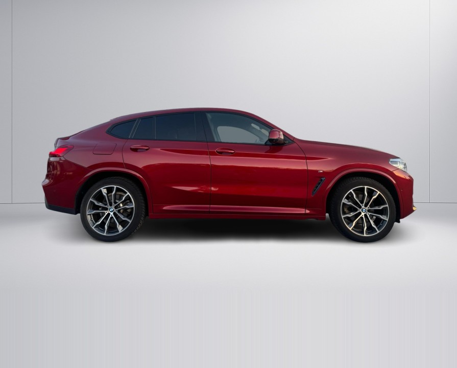BMW X4 xDrive20d M Sport (2)