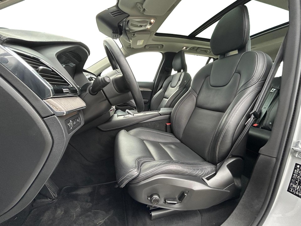 Volvo XC 90 Recharge T8 Inscription Expression - foto 9