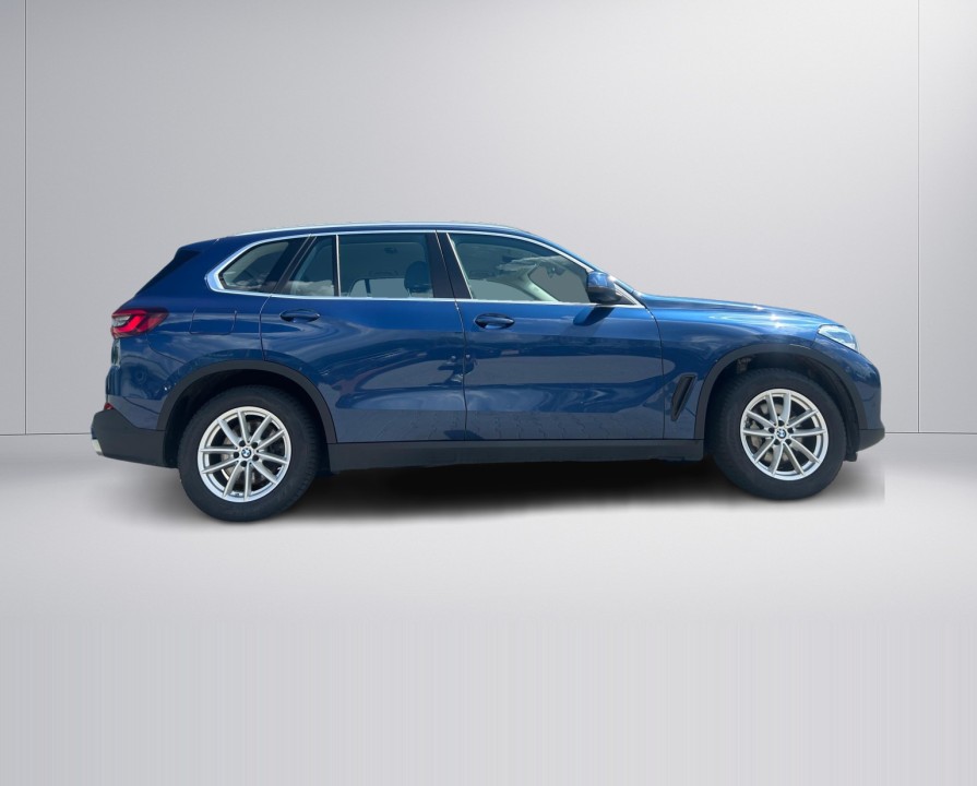 BMW X5 xDrive30d (2)