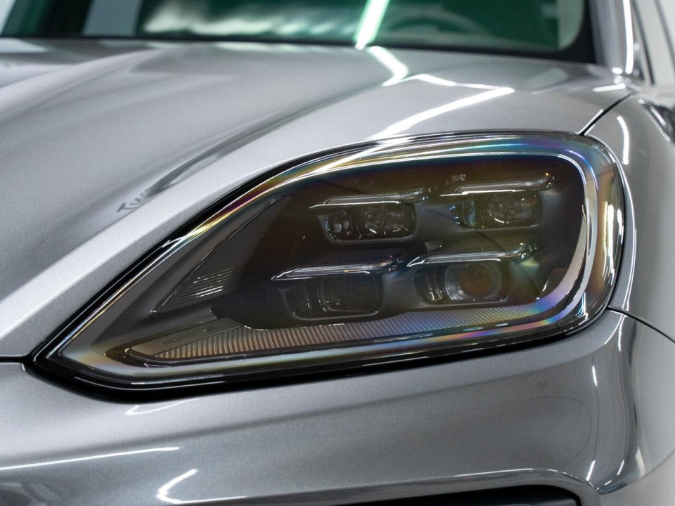 Porsche Cayenne Coupe Turbo E-Hybrid - foto 11
