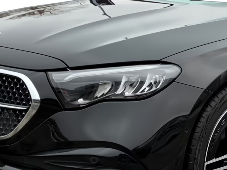 Mercedes-Benz E 220d AMG - foto 15