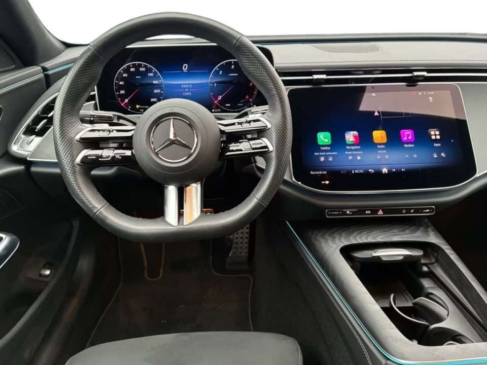 Mercedes-Benz E 220d AMG - foto 7