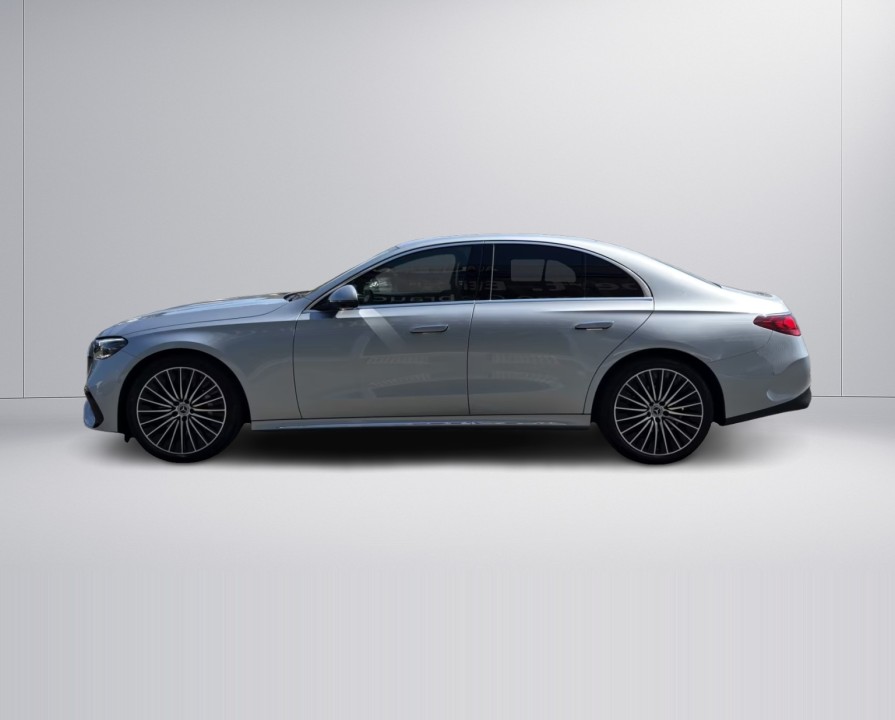 Mercedes-Benz E 220d AMG (3)