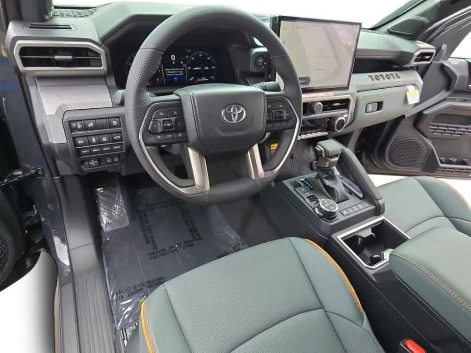 Toyota Tacoma - foto 11