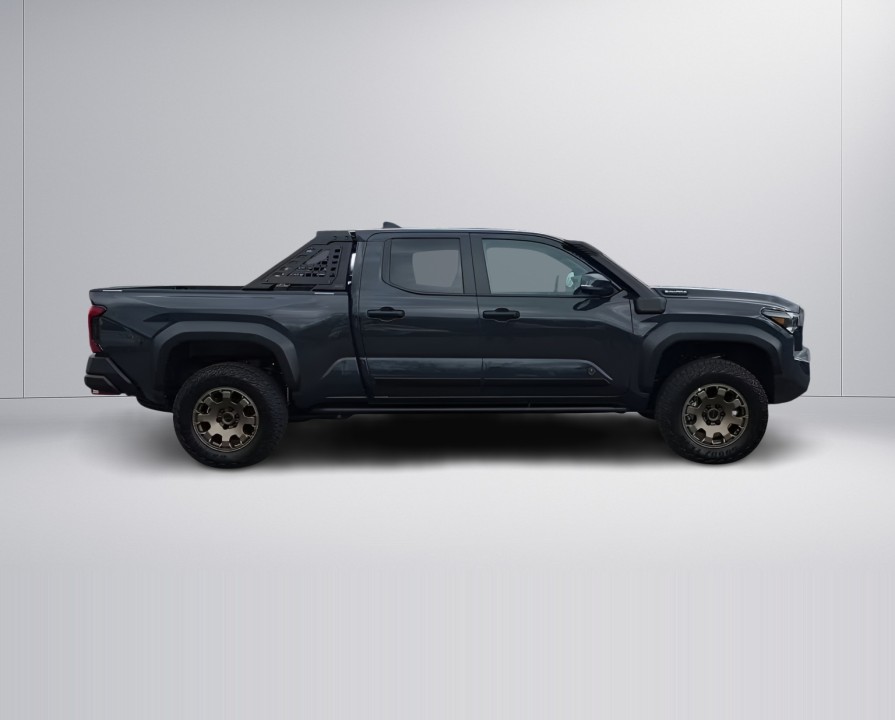 Toyota Tacoma (2)