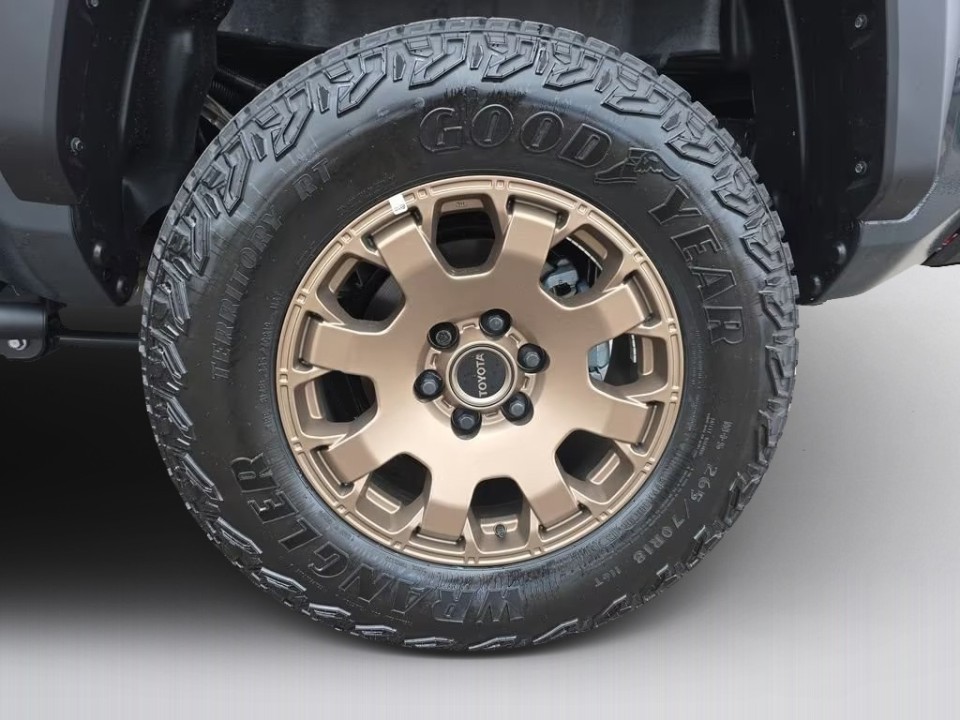 Toyota Tacoma - foto 18