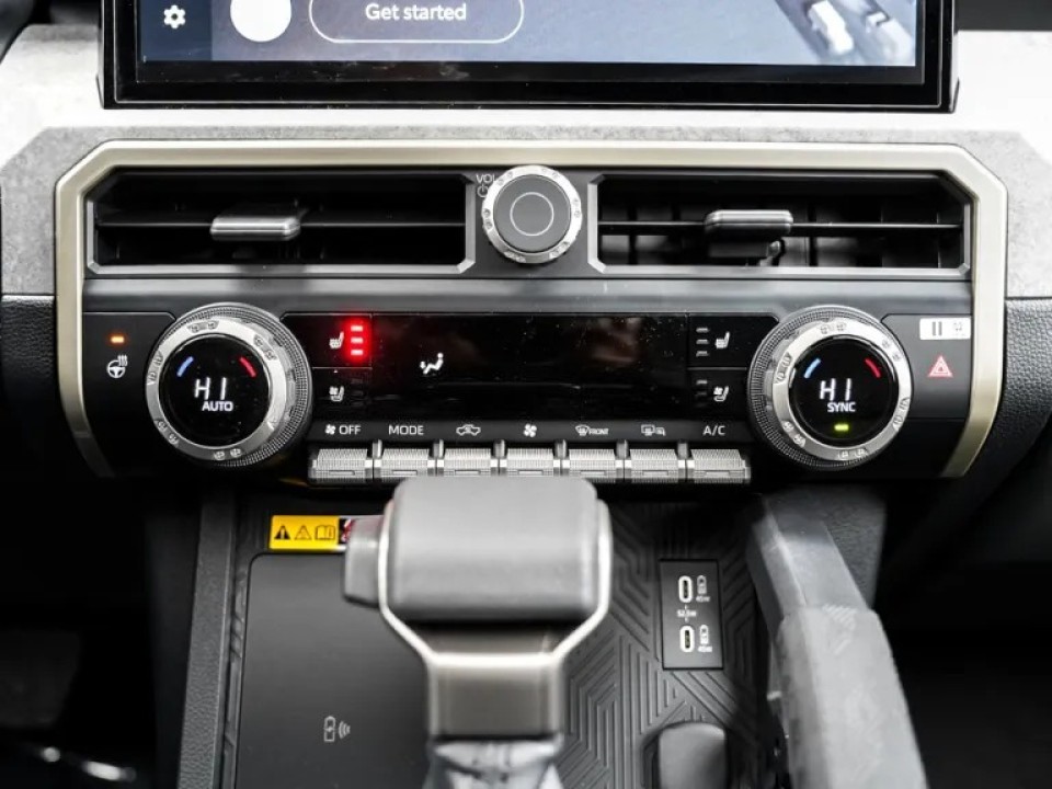 Toyota Tacoma - foto 21