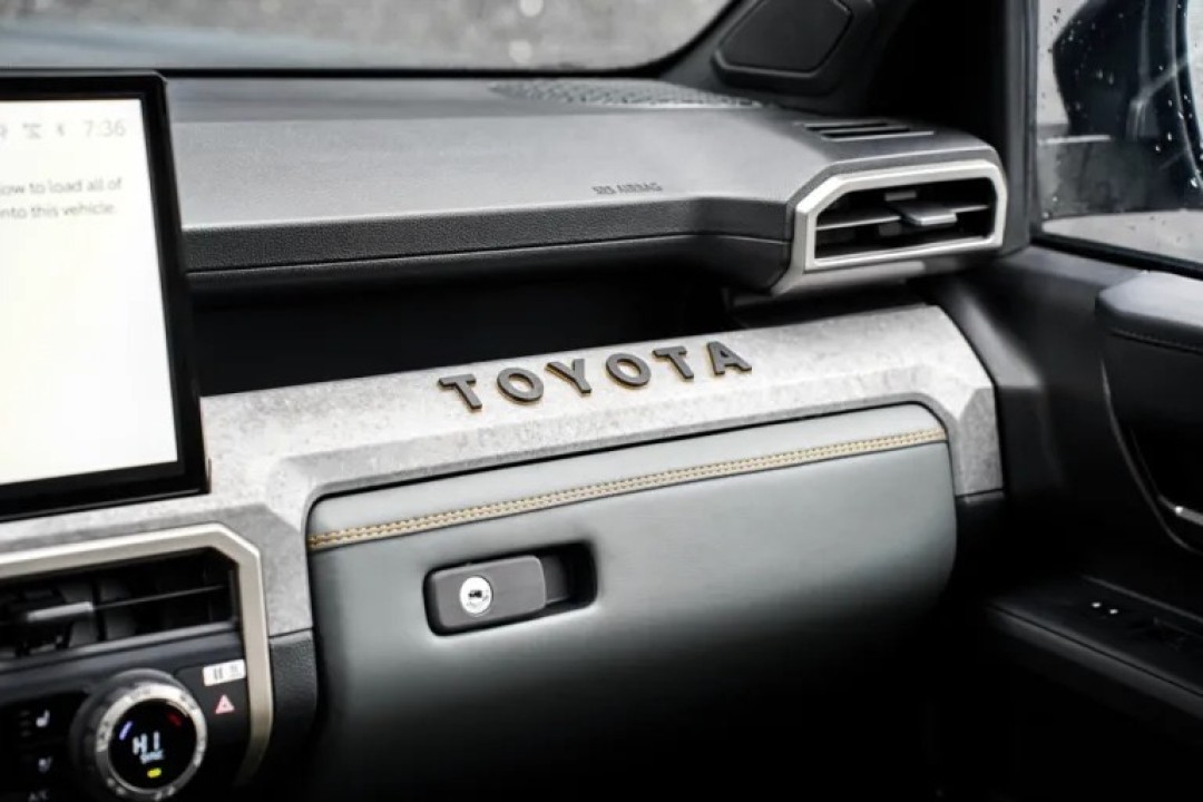 Toyota Tacoma - foto 28
