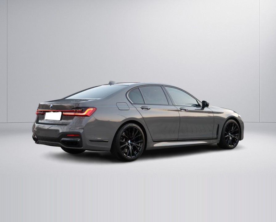 BMW Seria 7730d xDrive M Sport (2)