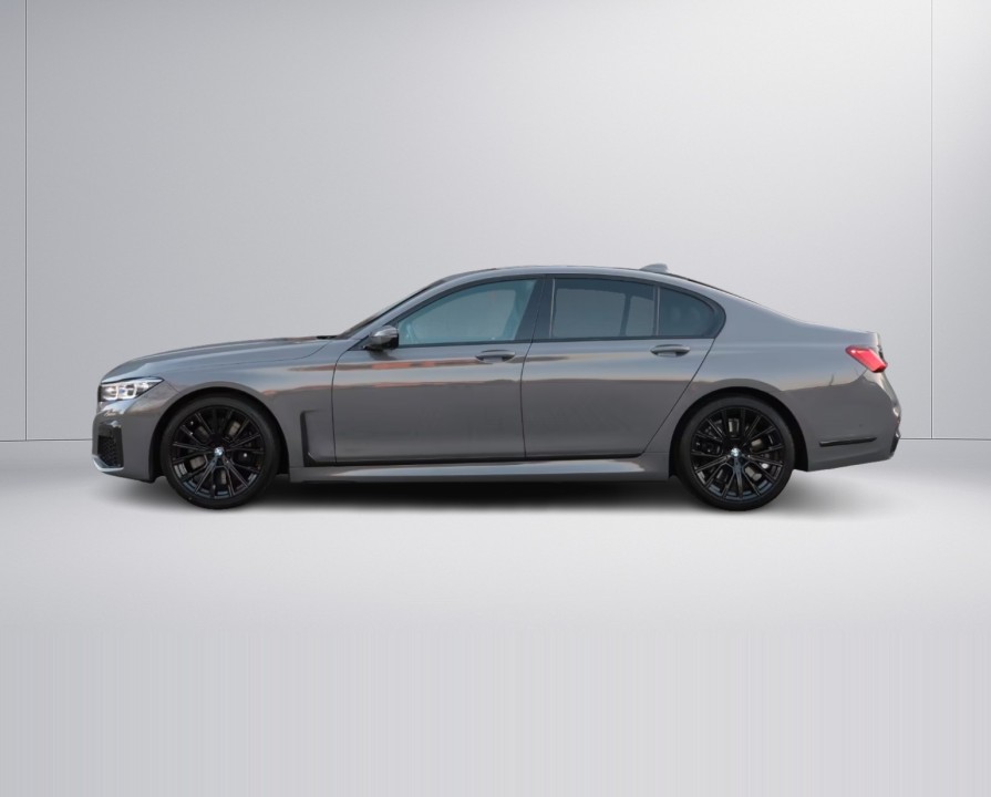 BMW Seria 7730d xDrive M Sport (4)
