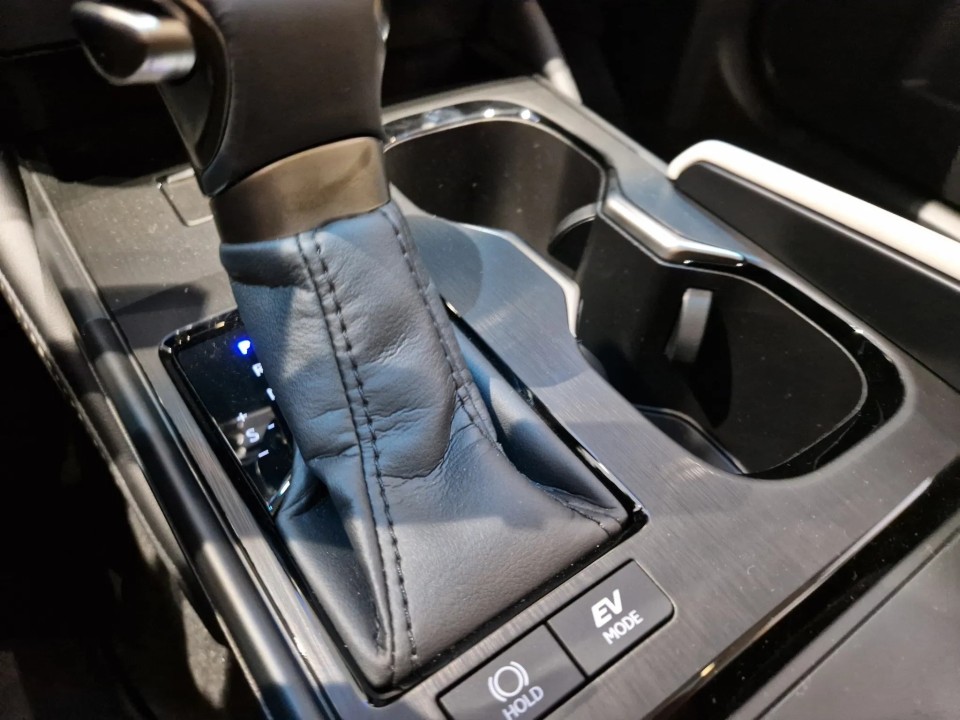 Lexus Seria ES 300h Prestige - foto 10