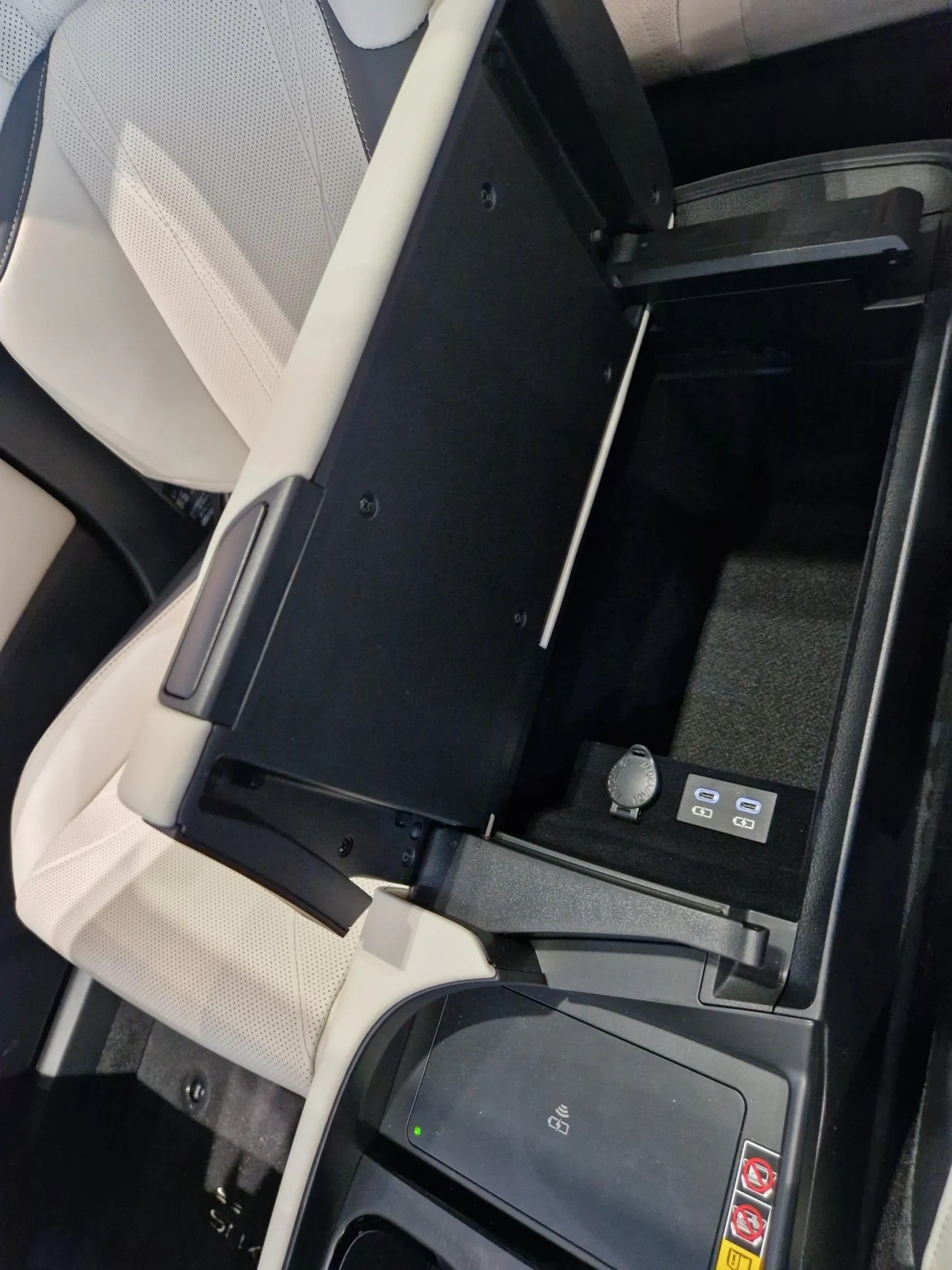 Lexus Seria ES 300h Prestige - foto 12