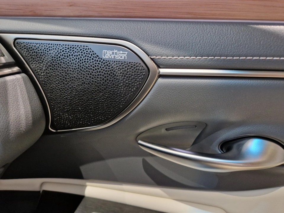 Lexus Seria ES 300h Prestige - foto 19
