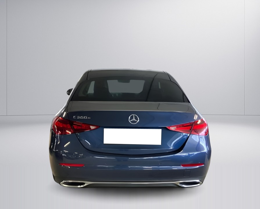 Mercedes-Benz C 300e Avantgarde (4)