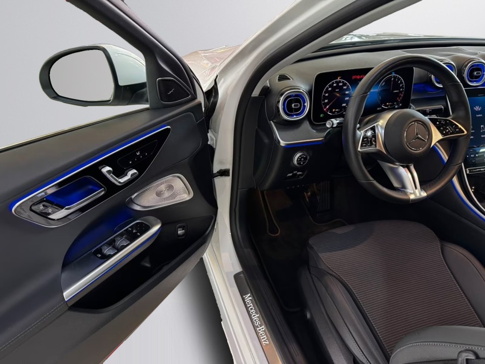 Mercedes-Benz C 300de Avantgarde - foto 13