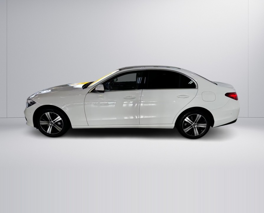 Mercedes-Benz C 300de Avantgarde (5)